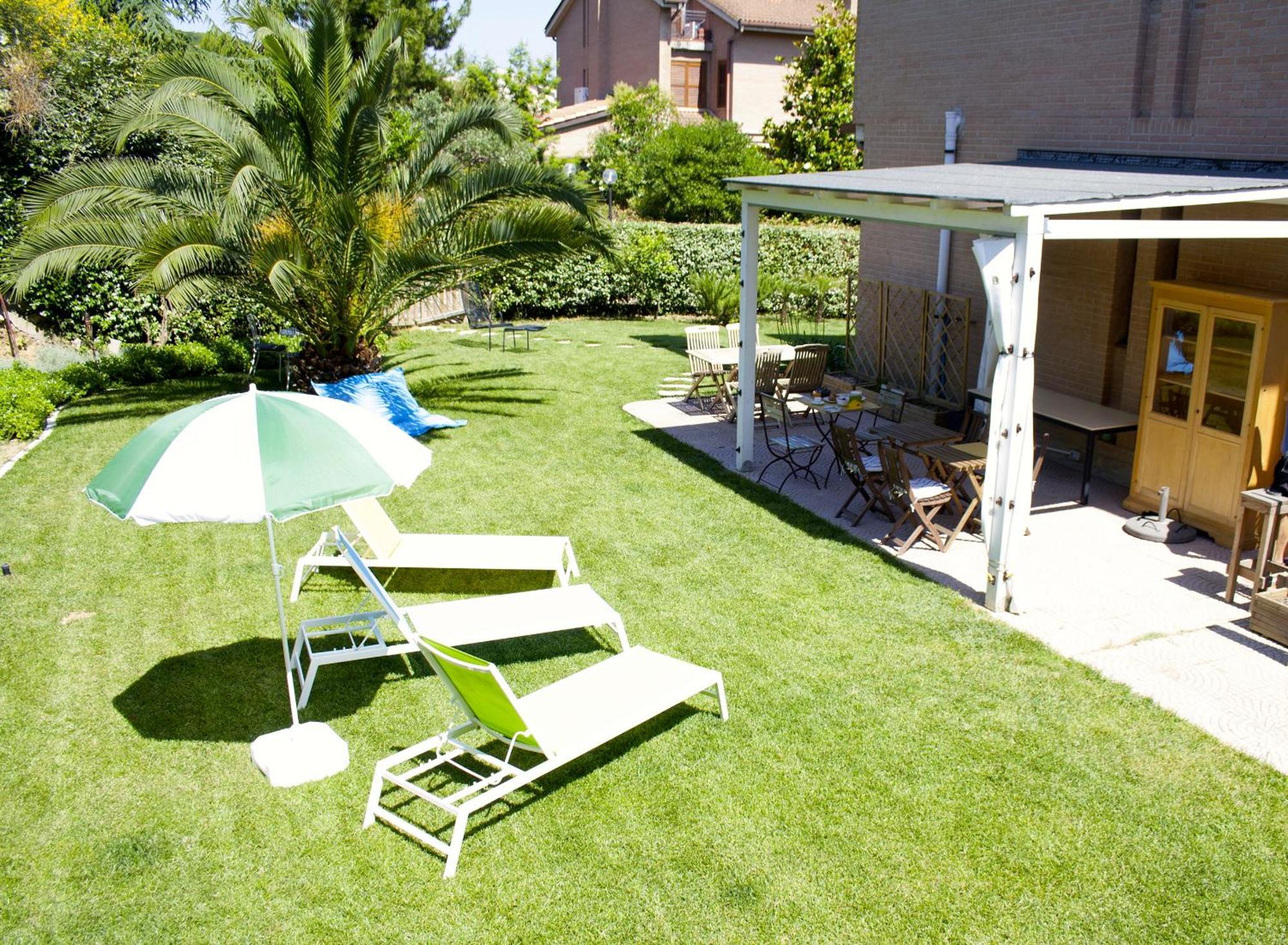 B&B Nature Colors Civitanova Marche Buitenkant foto